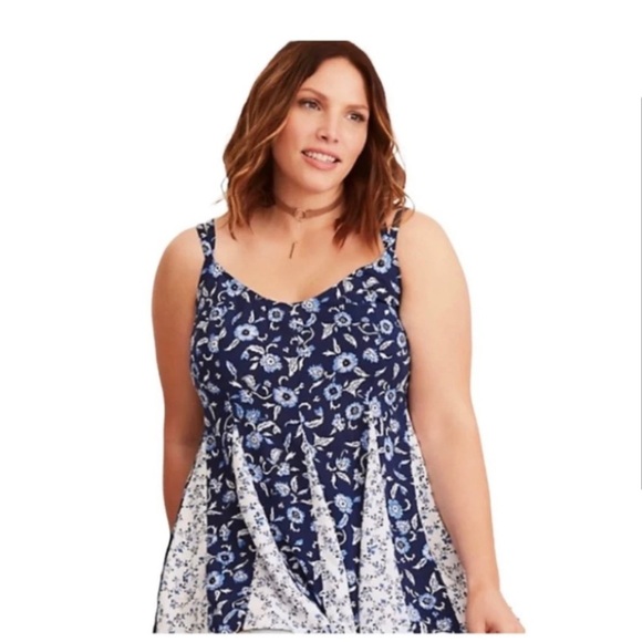 TORRID Blue Floral Strappy Tank Top - Picture 3 of 8